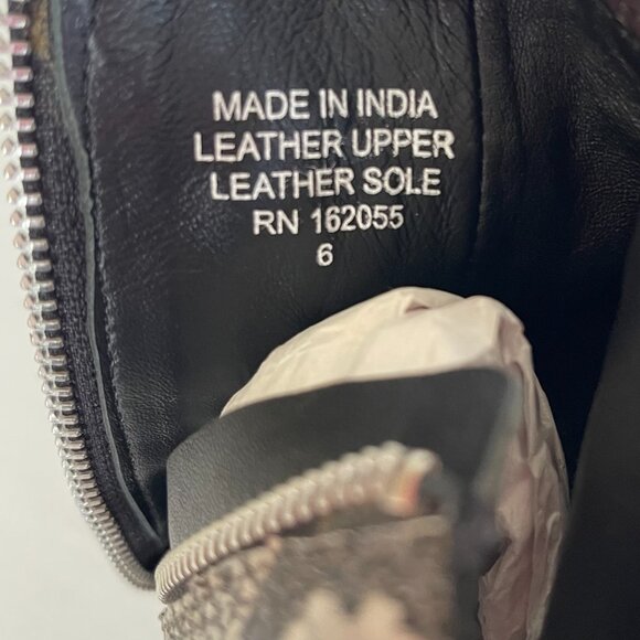 RICHARDS - GREY SNAKESKIN LEATHER ZIP BOOTS (SIZE 6-fits like 6.5) - Picture 7 of 8